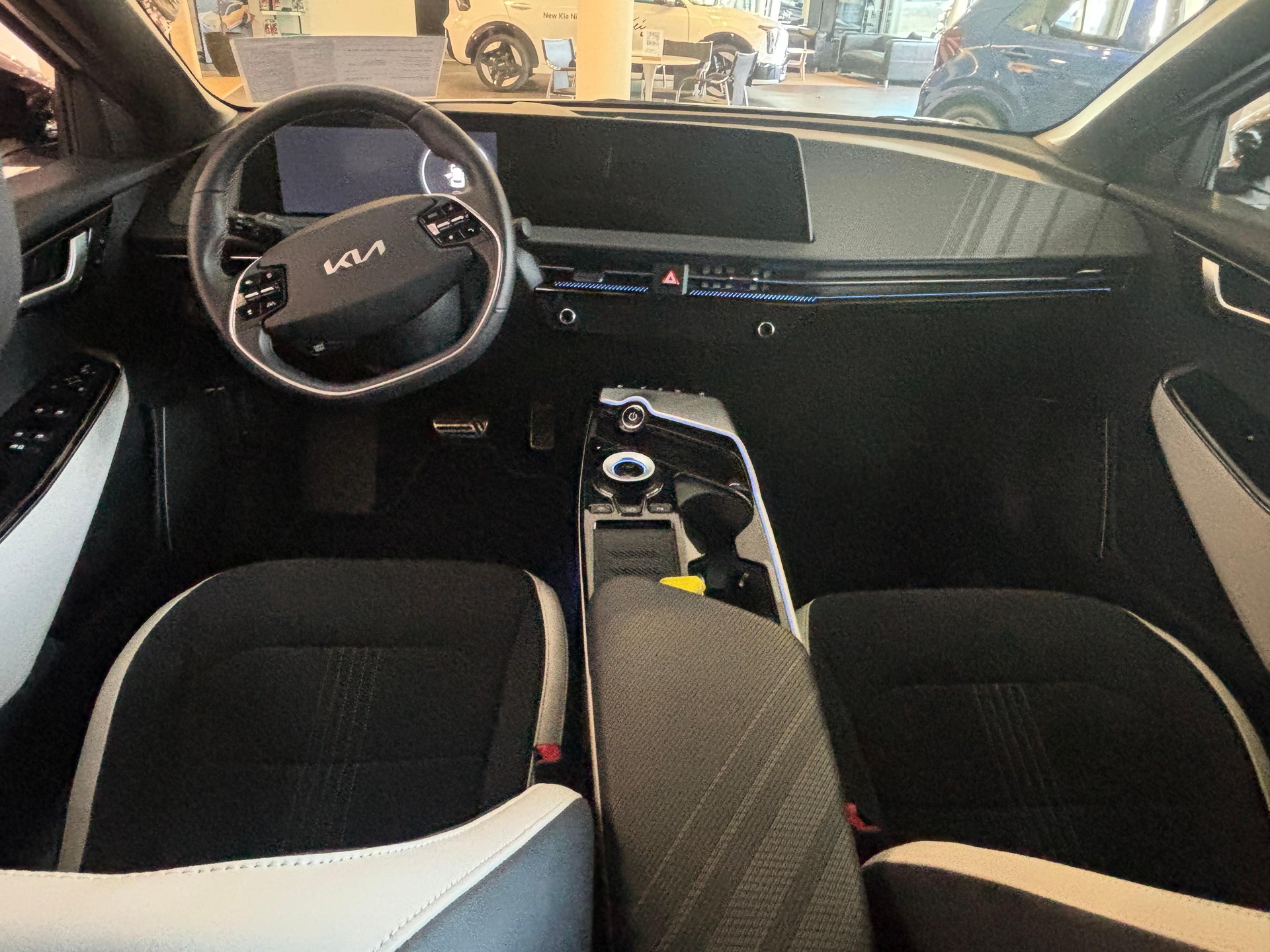 KIA EV6 77 kWh GT-Line 4x4-image-6