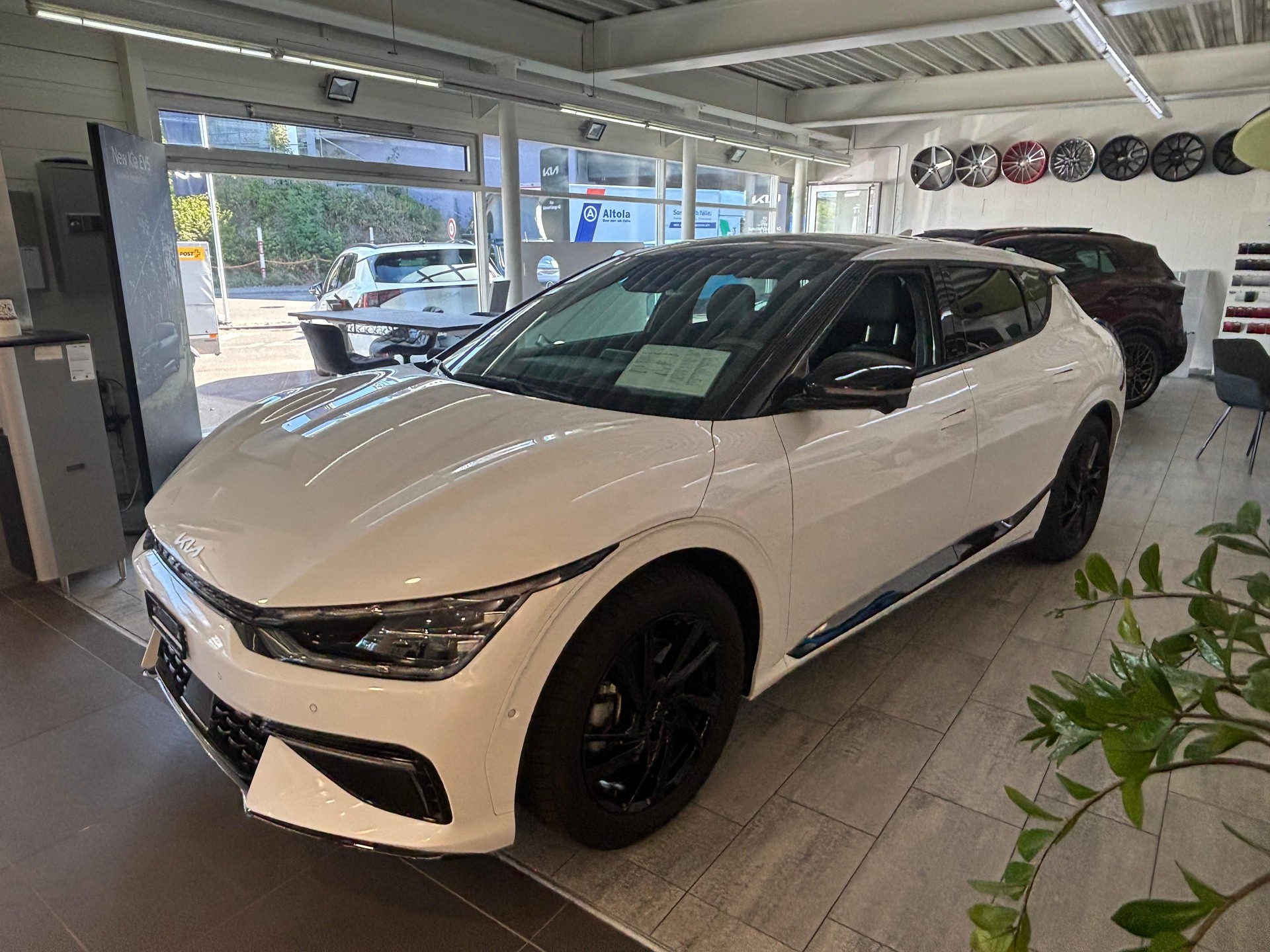 KIA EV6 77 kWh GT-Line 4x4-image-1
