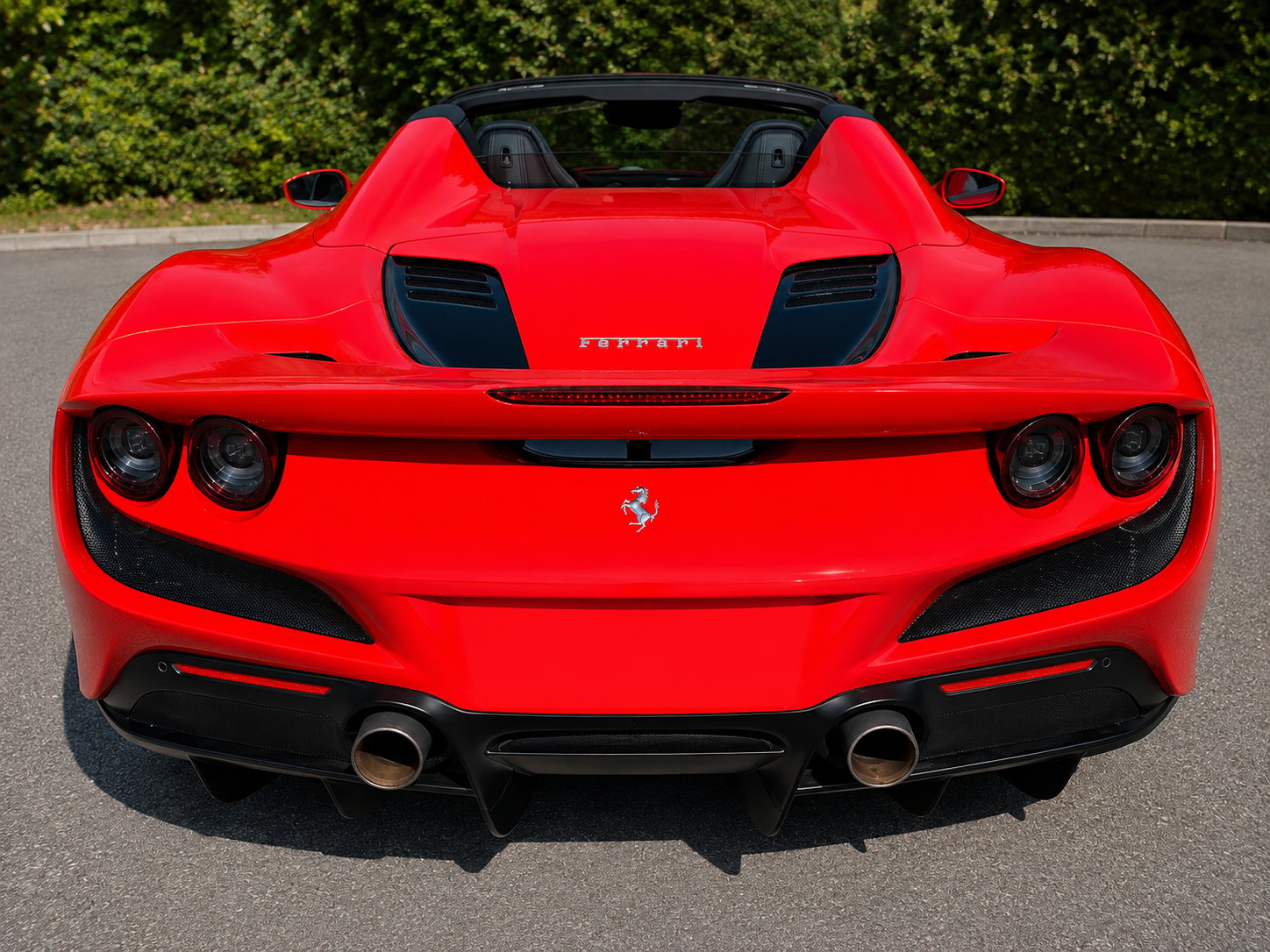 FERRARI F8 Spyder - aus 1. Hand-image-4