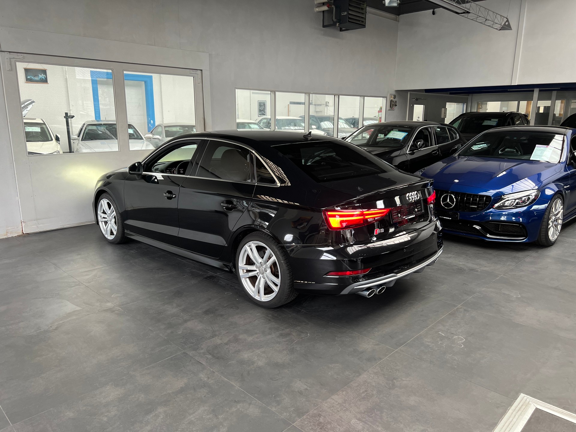AUDI S3 Limousine 2.0 TFSI quattro S-tronic-image-1