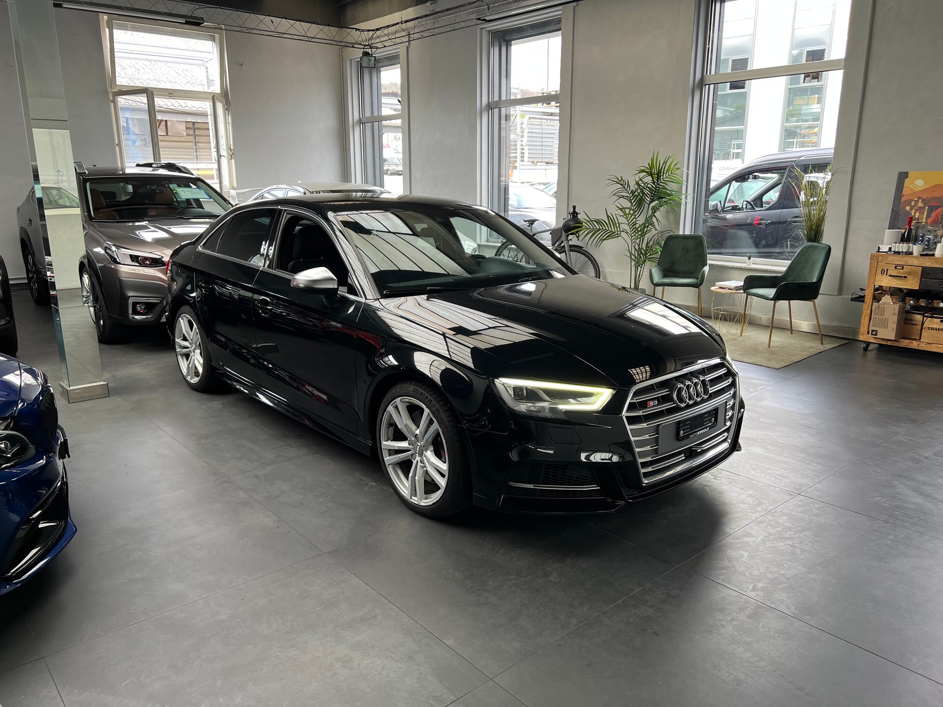 AUDI S3 Limousine 2.0 TFSI quattro S-tronic-image-2