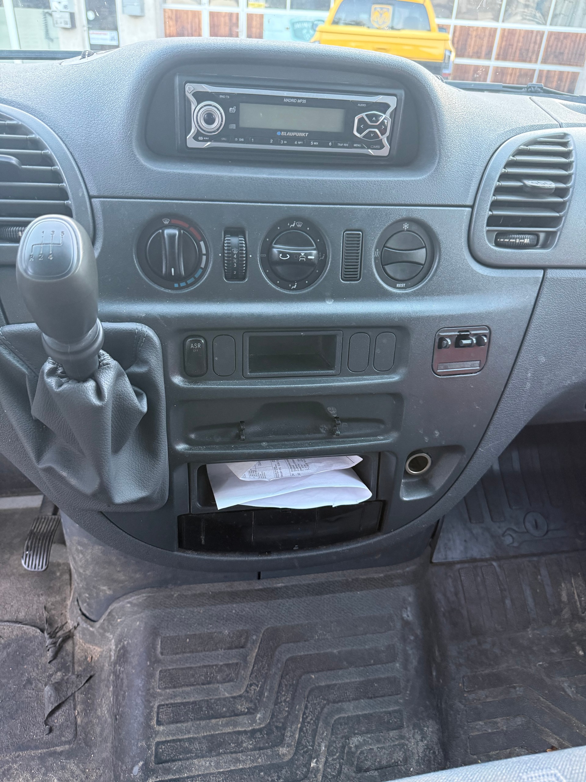 MERCEDES-BENZ Sprinter 313 CDI-image-11