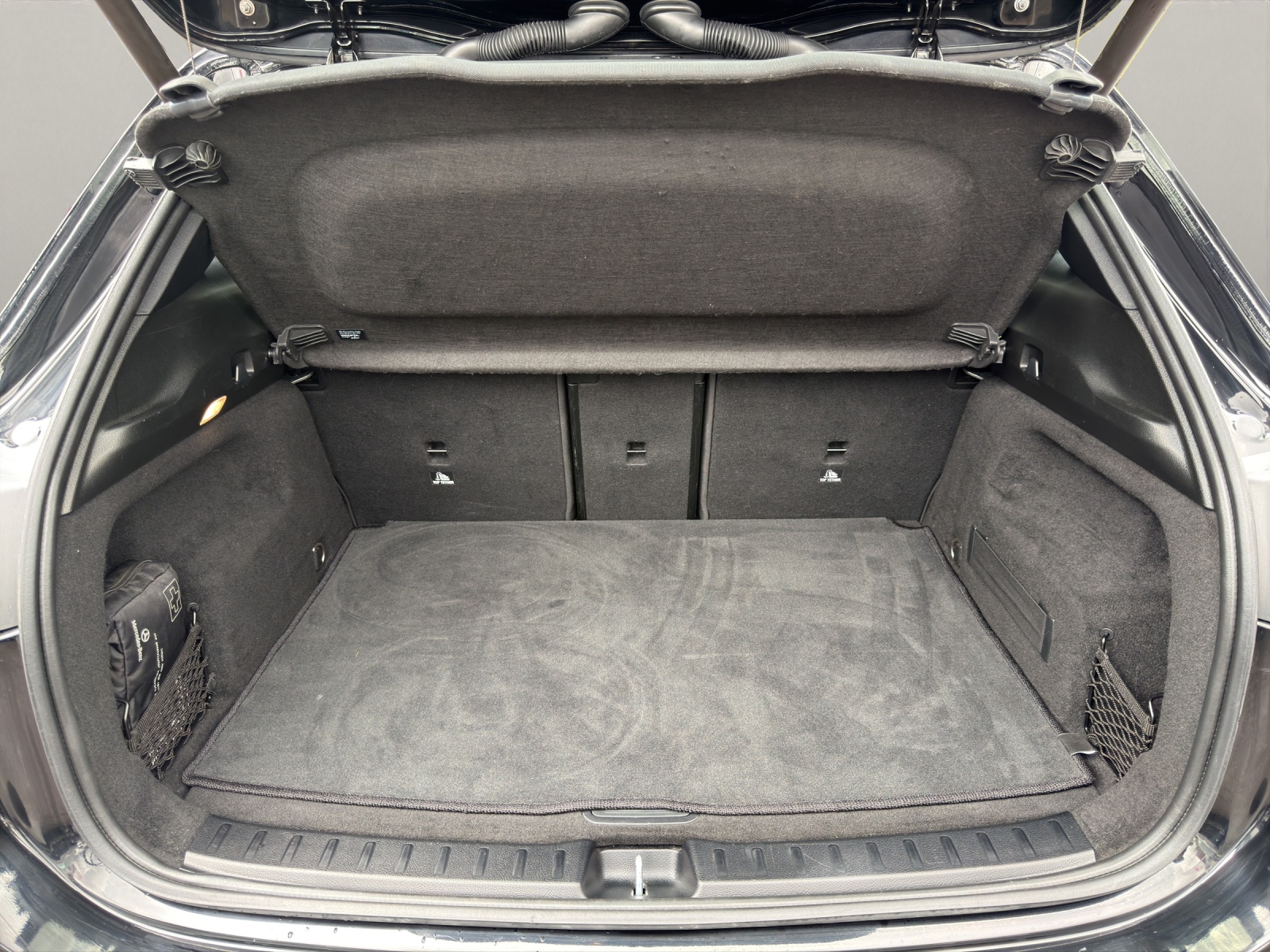 MERCEDES-BENZ EQA 300 4matic Premium-image-15