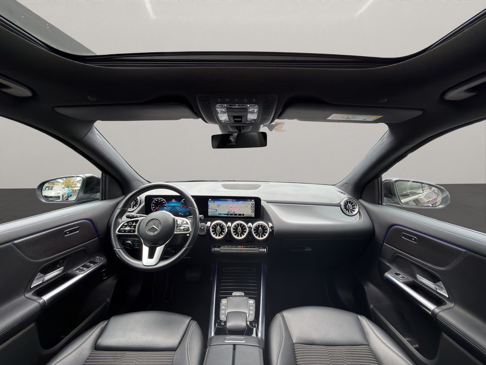 MERCEDES-BENZ EQA 300 4matic Premium-image-8