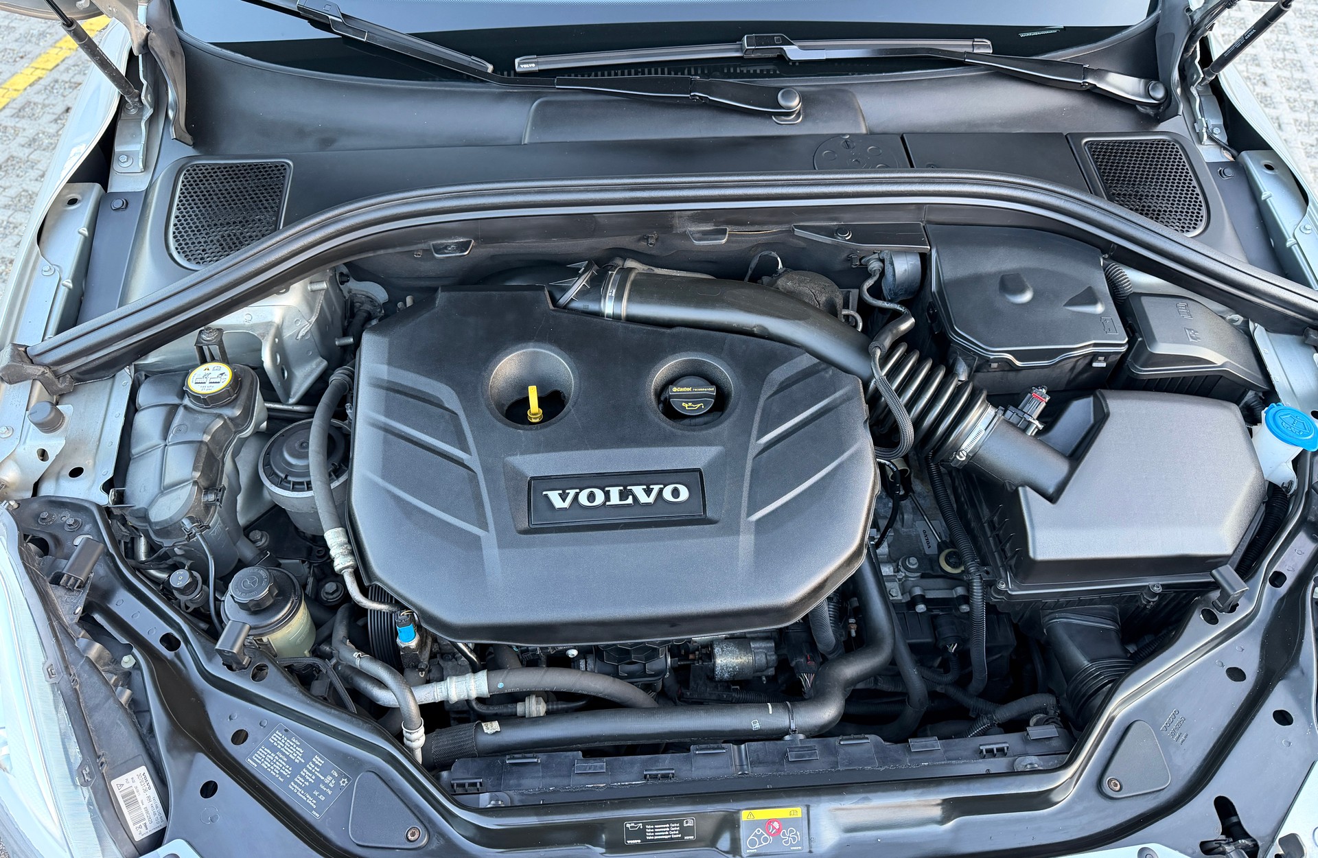 VOLVO XC60 T5 Summum Powershift-image-10