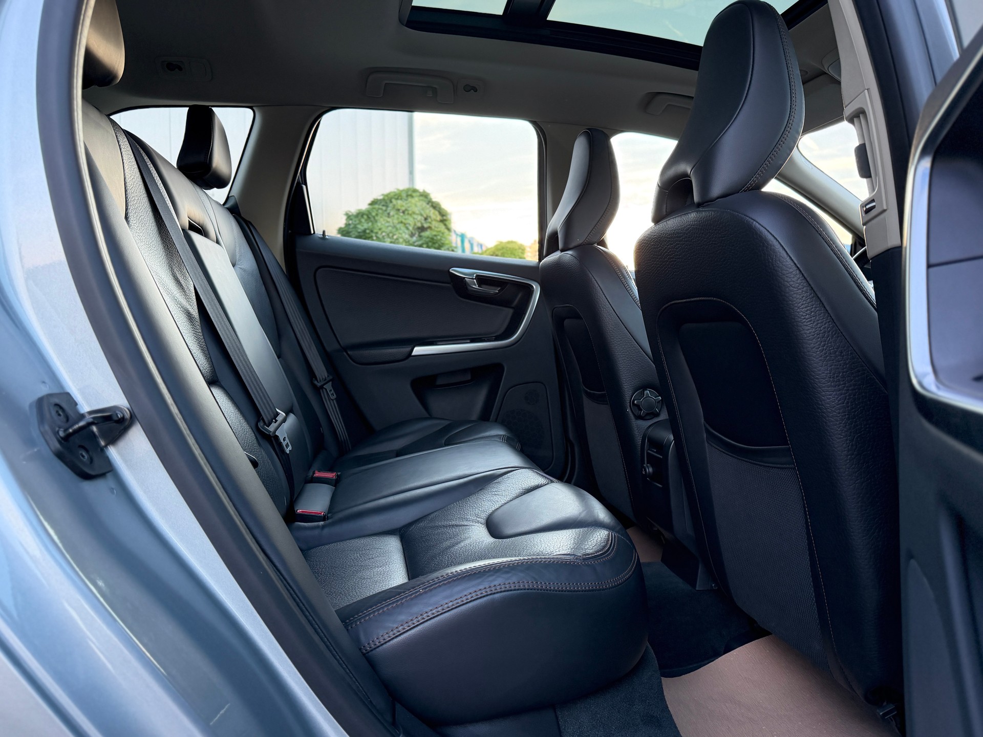 VOLVO XC60 T5 Summum Powershift-image-21