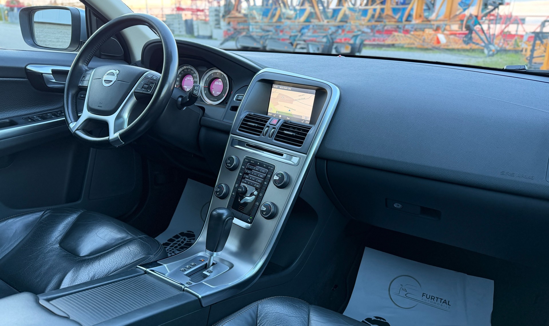 VOLVO XC60 T5 Summum Powershift-image-14