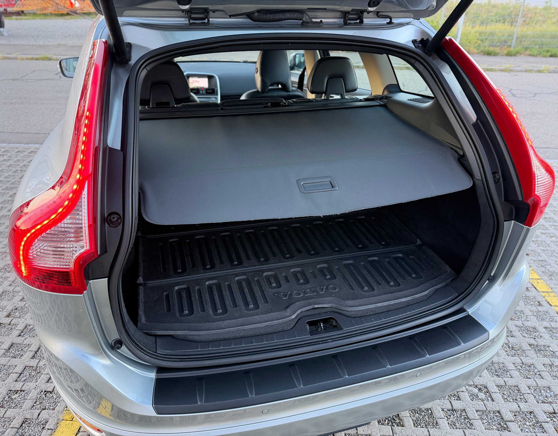 VOLVO XC60 T5 Summum Powershift-image-26