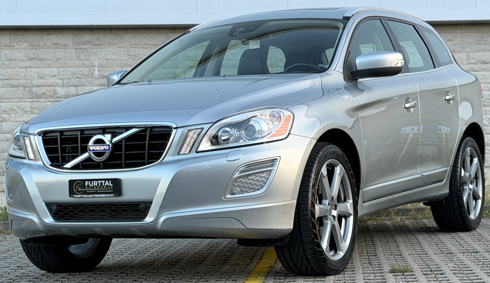 VOLVO XC60 T5 Summum Powershift-image-4