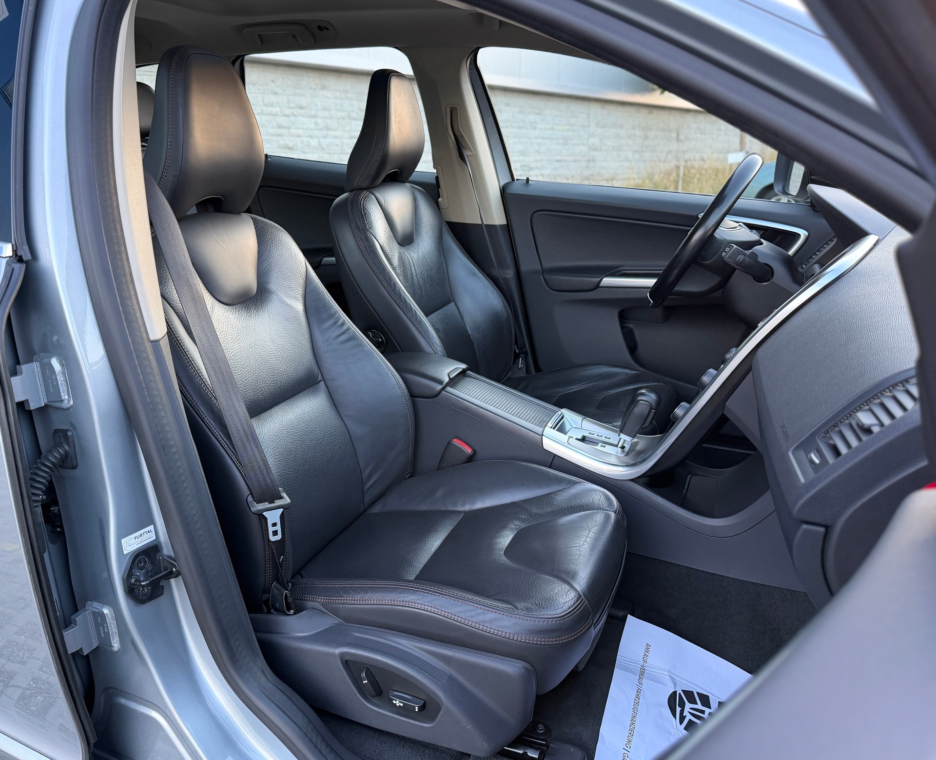VOLVO XC60 T5 Summum Powershift-image-18