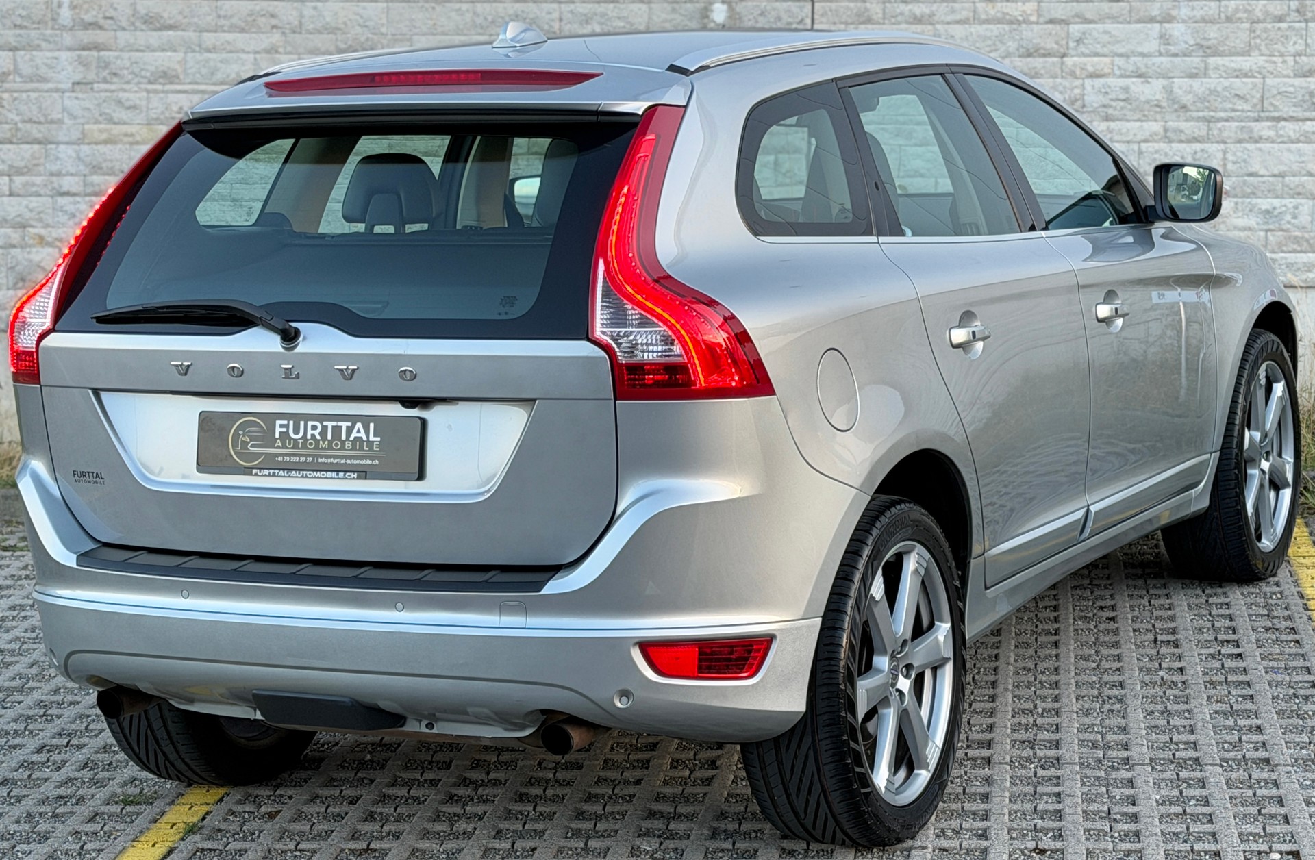 VOLVO XC60 T5 Summum Powershift-image-8
