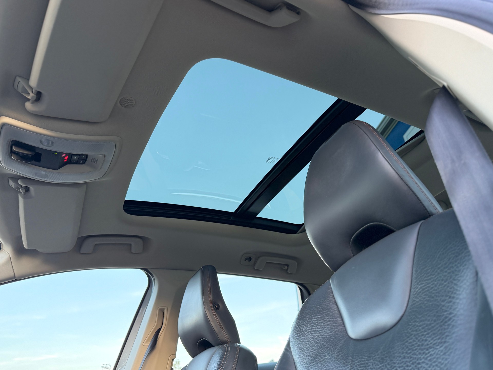 VOLVO XC60 T5 Summum Powershift-image-23