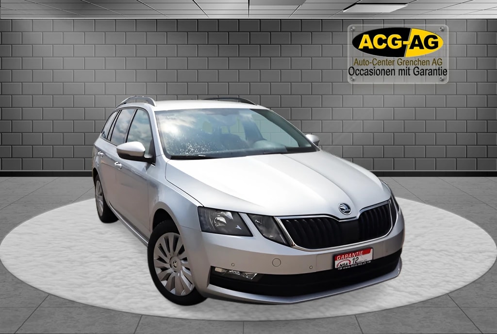 SKODA Octavia Combi 1.6 TDI Ambition DSG ** Navigation ** PDC ** Frisch ab MFK & Service **-image-0