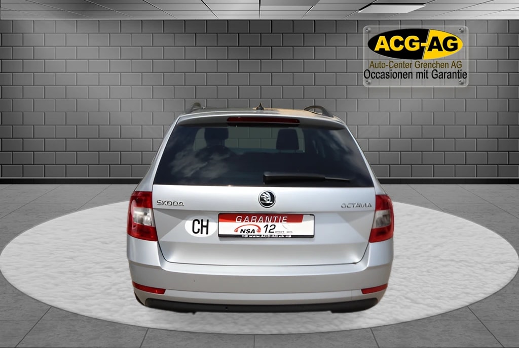 SKODA Octavia Combi 1.6 TDI Ambition DSG ** Navigation ** PDC ** Frisch ab MFK & Service **-image-4