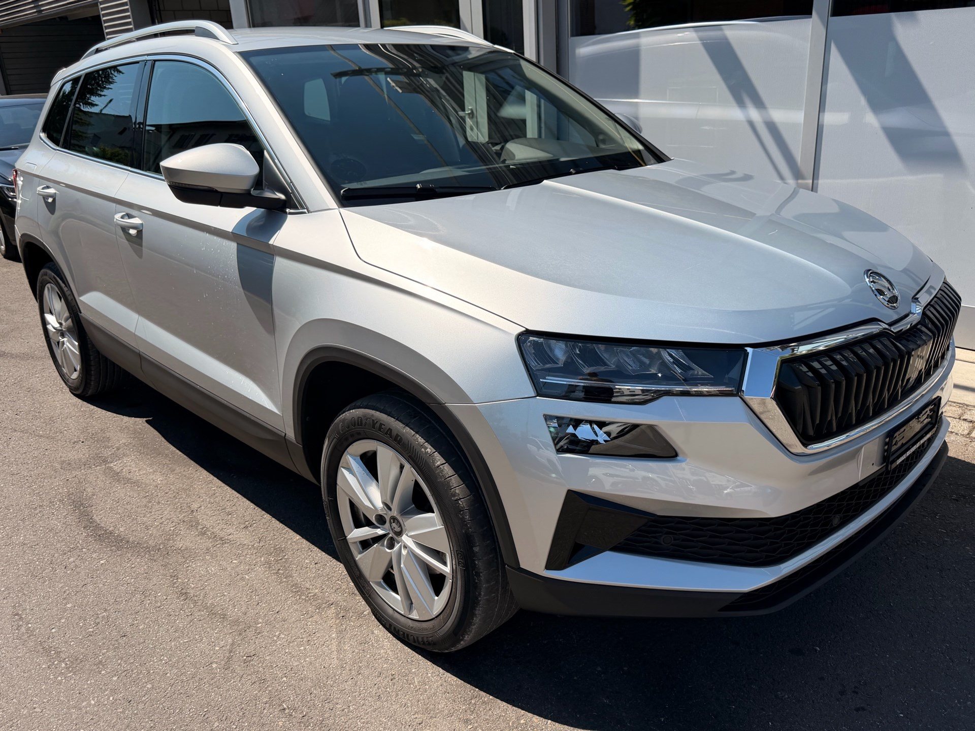 SKODA Karoq Selection *** ACC & RÜCKFAHRKAMERA ***-showroom-element-2