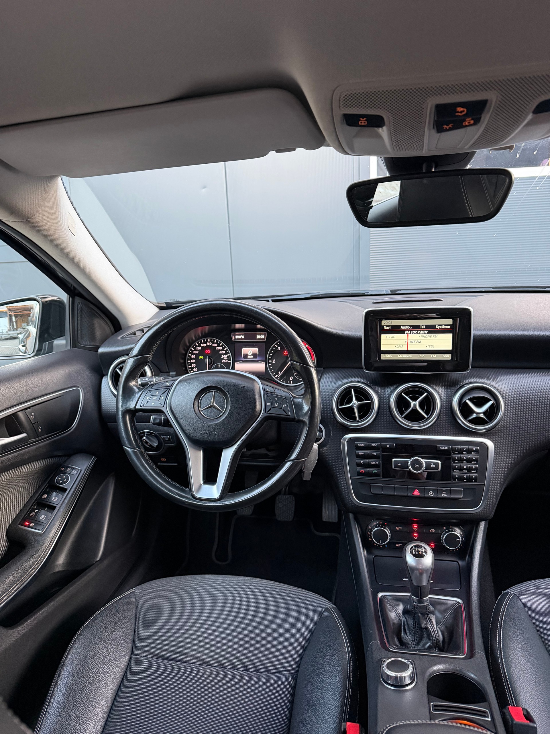 MERCEDES-BENZ A 160 CDI Urban-image-8