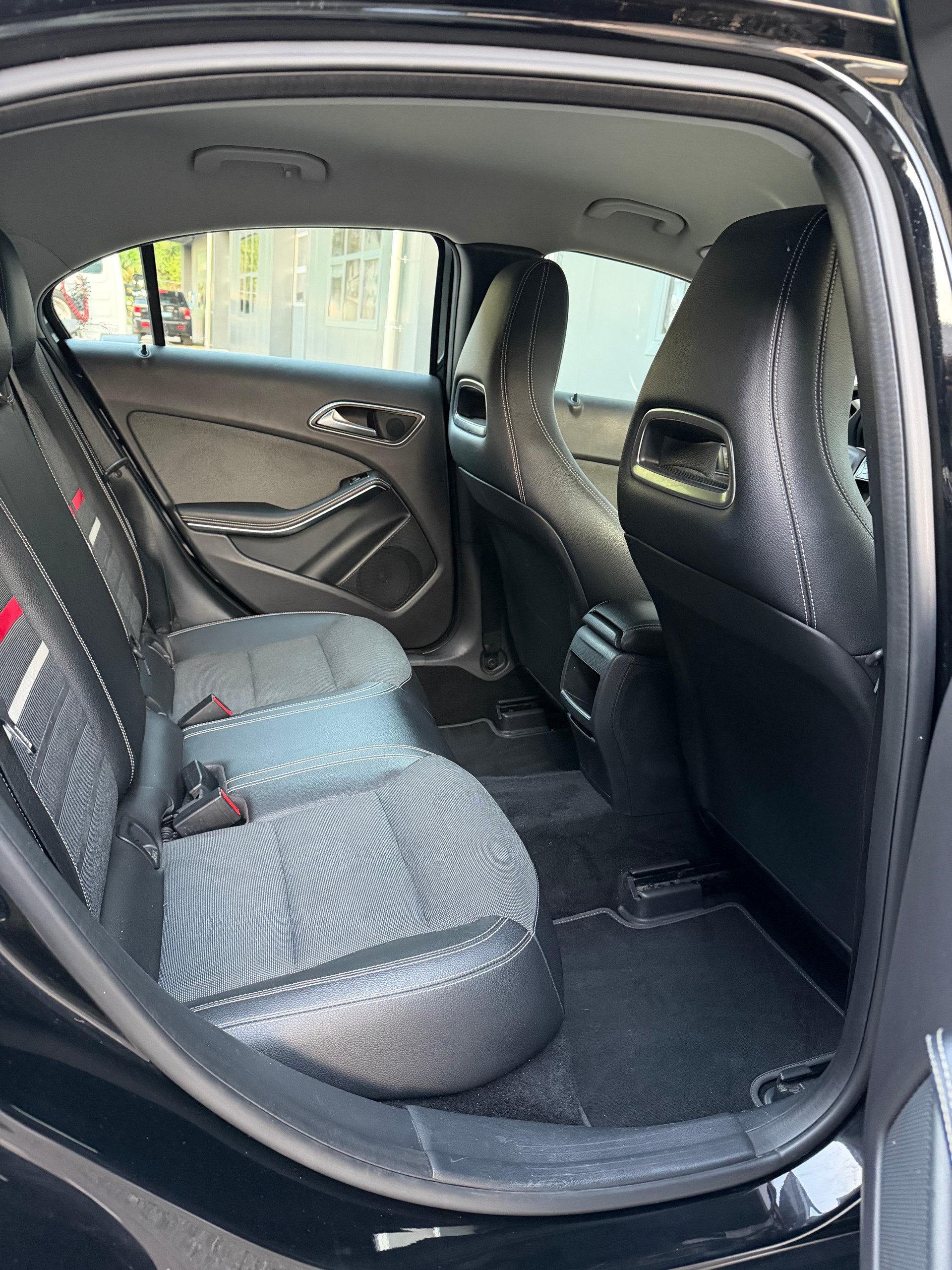 MERCEDES-BENZ A 160 CDI Urban-image-7