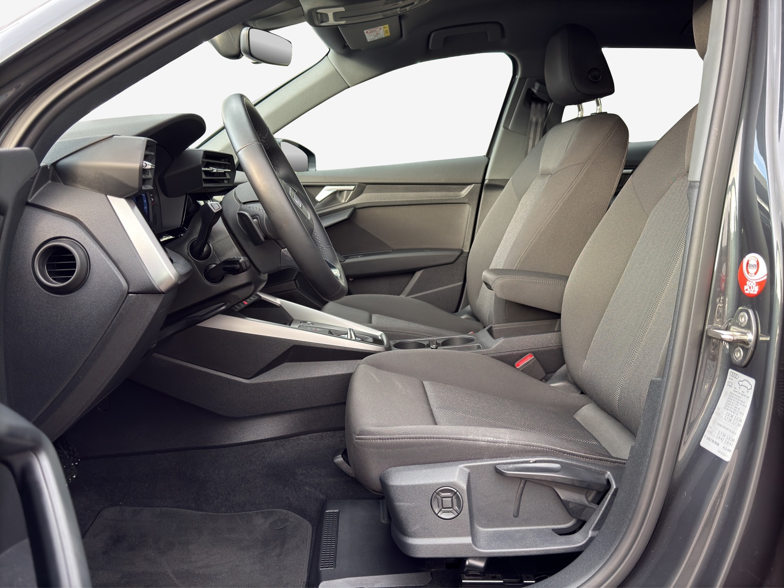 AUDI A3 Sportback 35 TFSI Attraction S-tronic-image-7