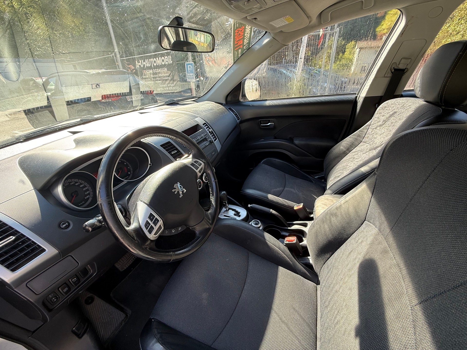 PEUGEOT 4007 2.4 Dynamic CVT-image-8