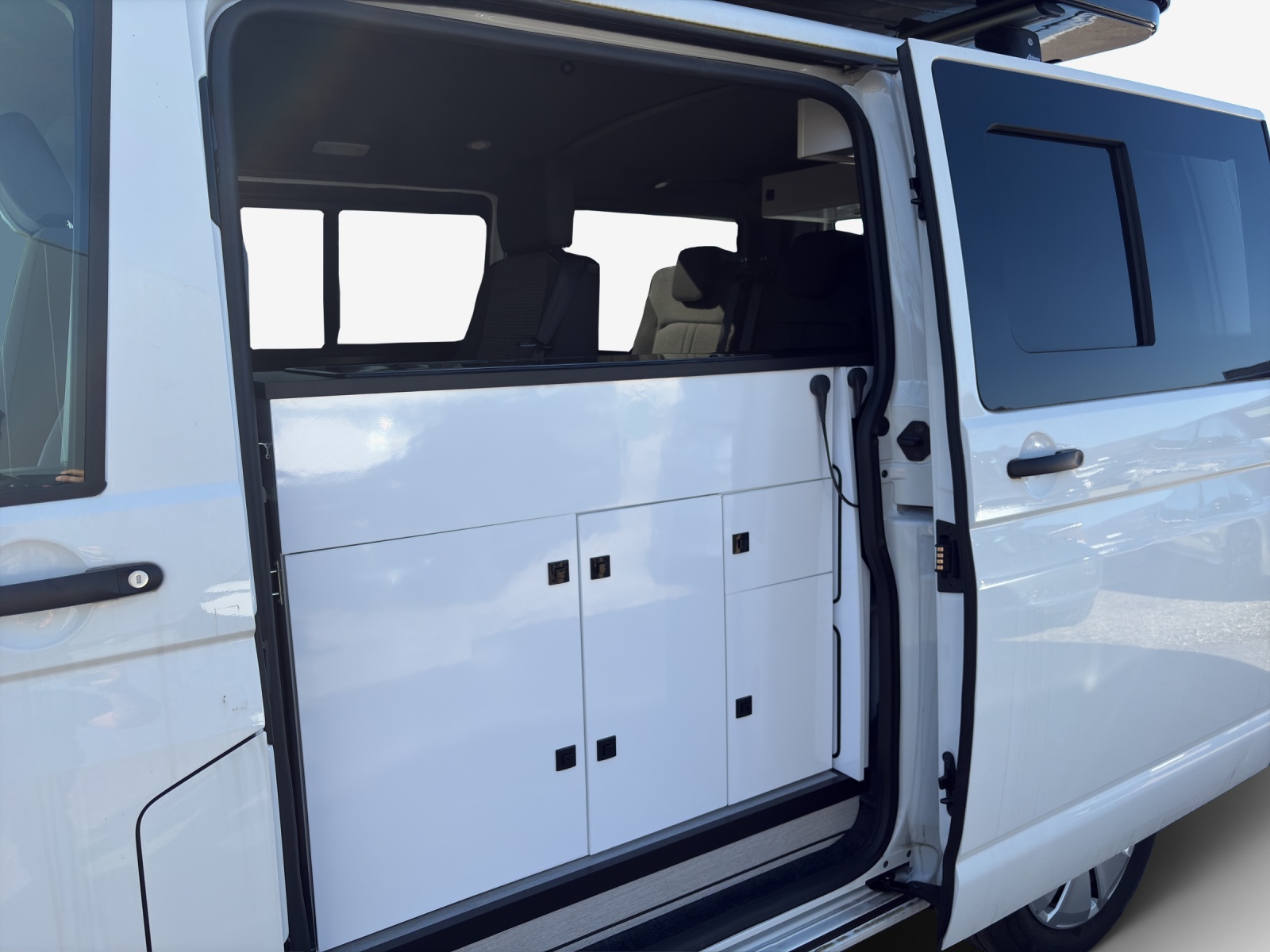 VW VW T6.1 2.0 TDI Envia Pure DSG-image-13