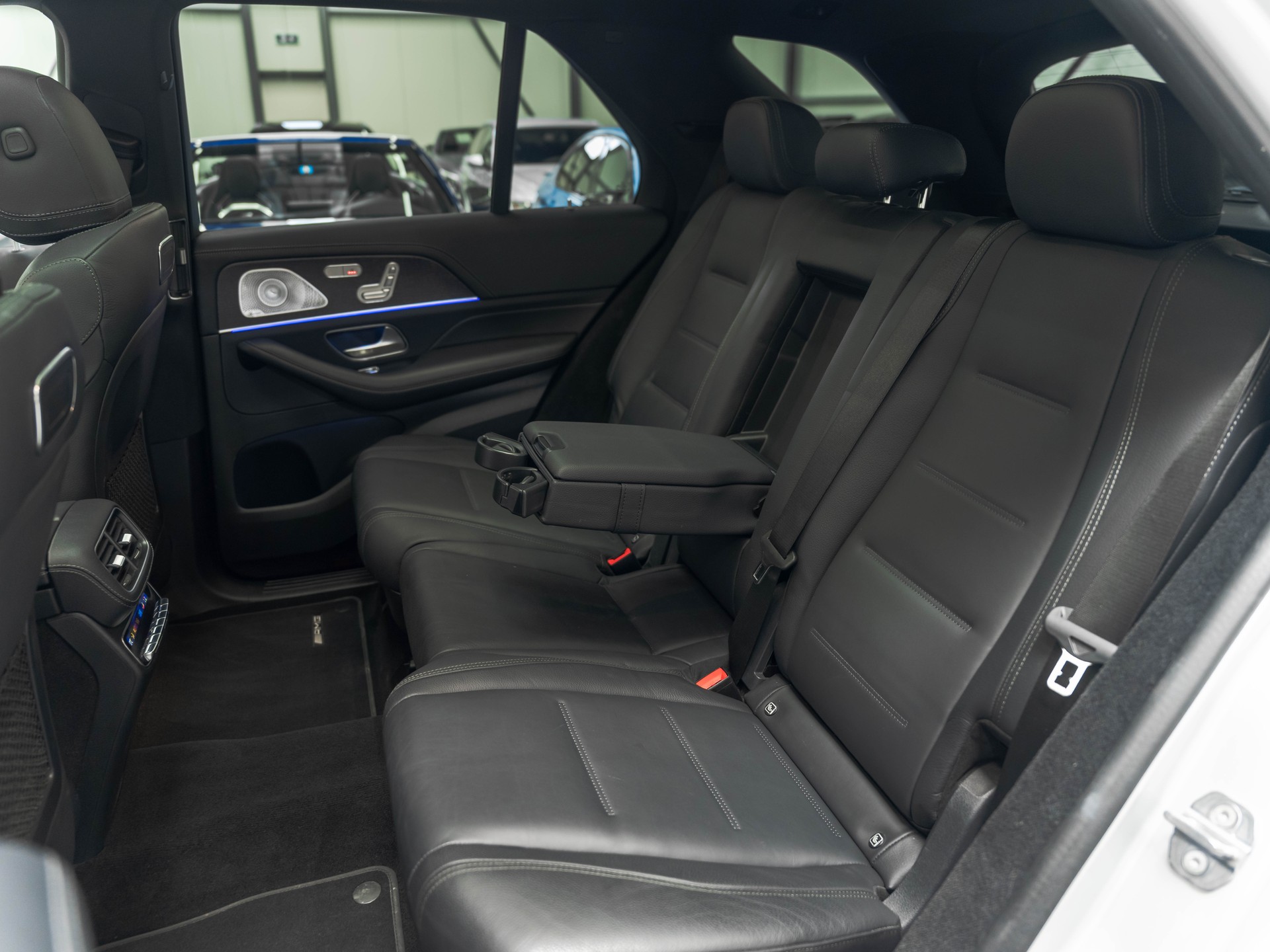 MERCEDES-BENZ GLE 450 4Matic AMG Line 9G-Tronic-image-14