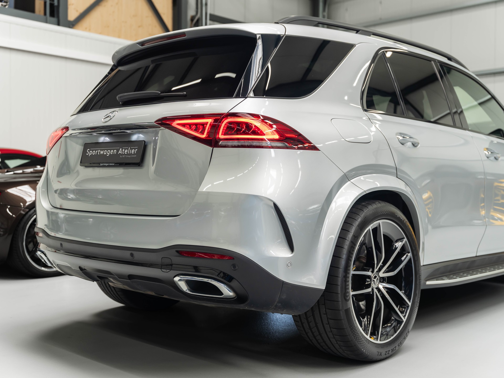 MERCEDES-BENZ GLE 450 4Matic AMG Line 9G-Tronic-image-18