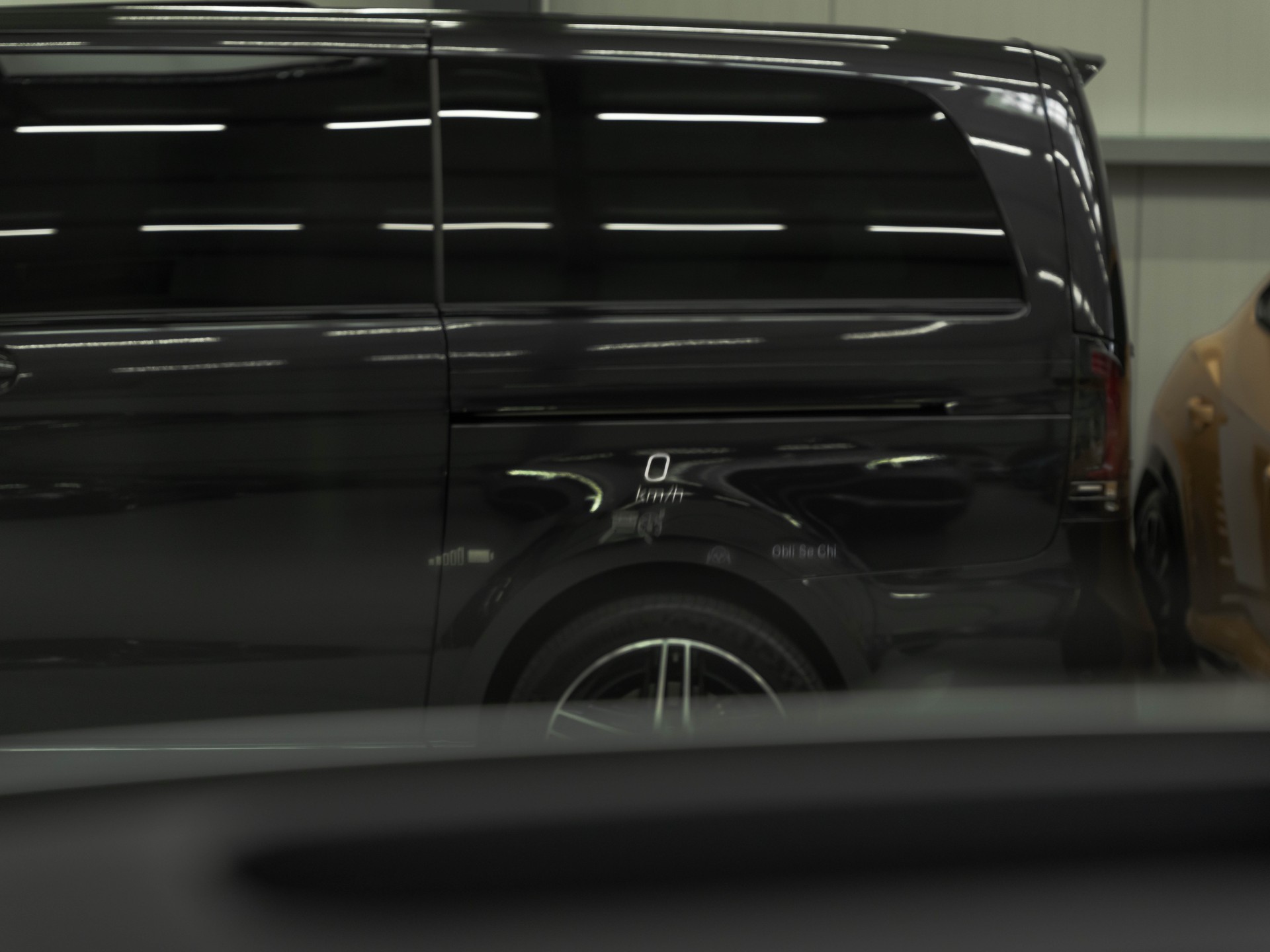 MERCEDES-BENZ GLE 450 4Matic AMG Line 9G-Tronic-image-24