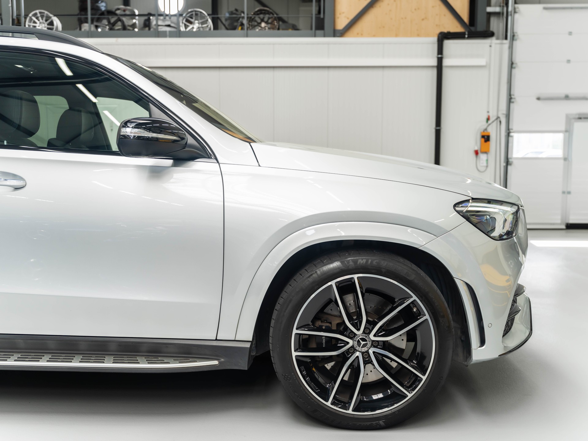 MERCEDES-BENZ GLE 450 4Matic AMG Line 9G-Tronic-image-19