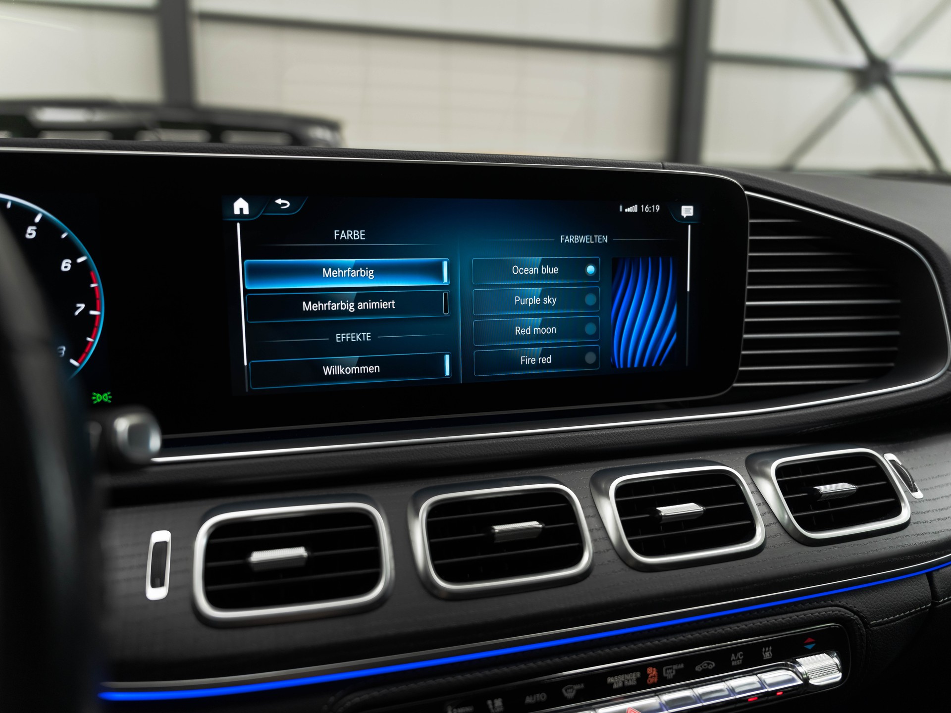 MERCEDES-BENZ GLE 450 4Matic AMG Line 9G-Tronic-image-27