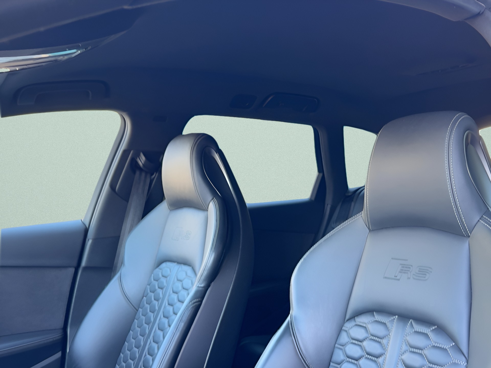 AUDI RS4 Avant 2.9 TFSI quattro tiptronic-image-10