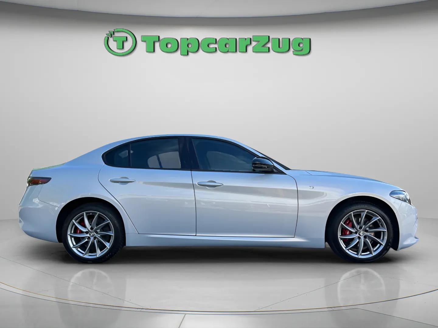 ALFA ROMEO Giulia 2.0 Ti Q4 AT8-image-4