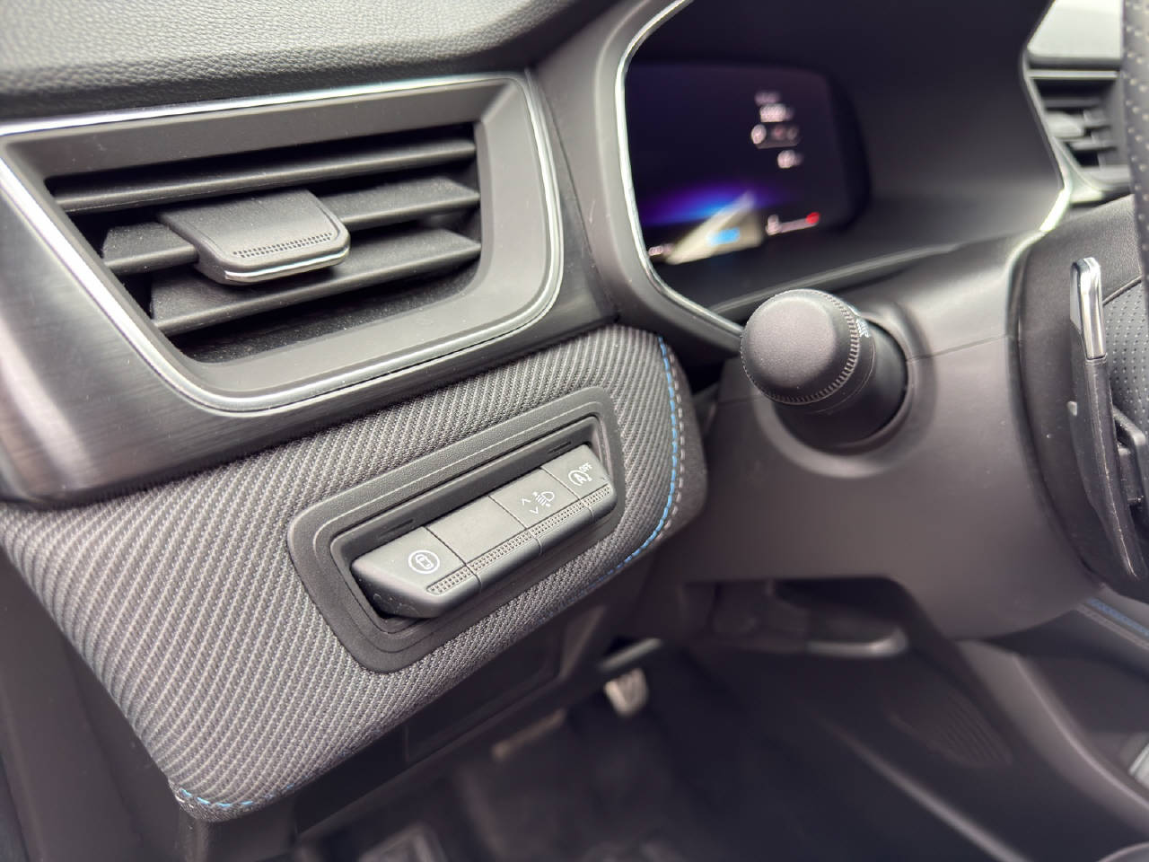 RENAULT Captur 1.3 TCe 160 esprit Alpine EDC-image-9