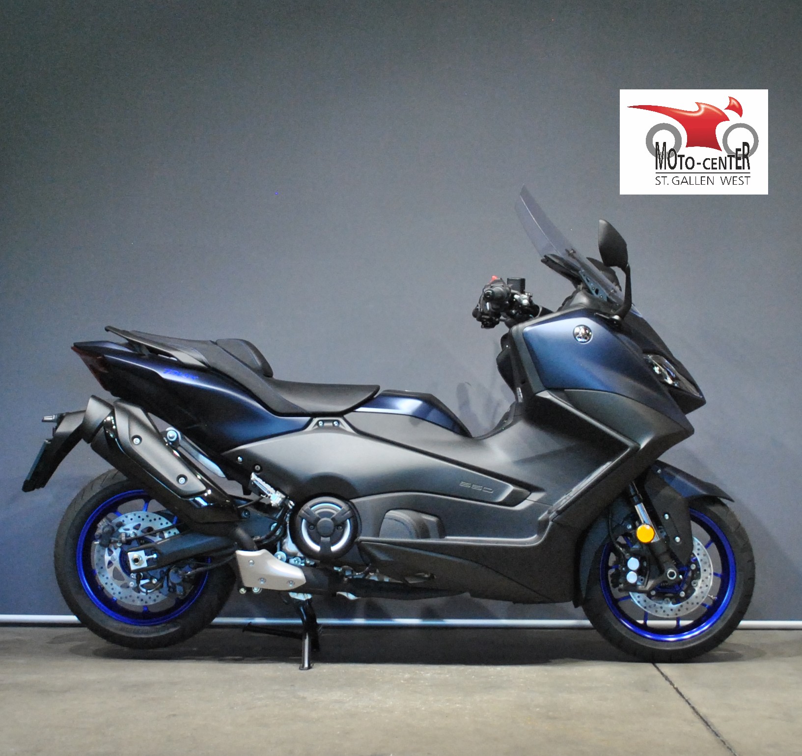 YAMAHA T-MAX Tech-Max XP 560-showroom-element-1