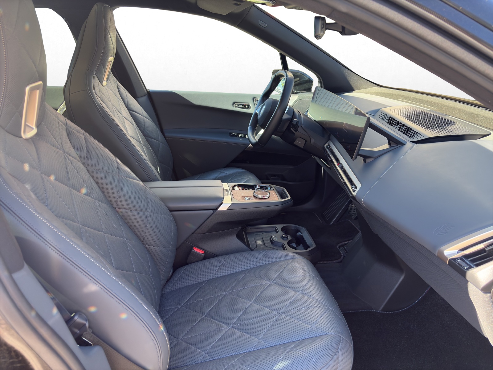 BMW iX xDrive50-image-15