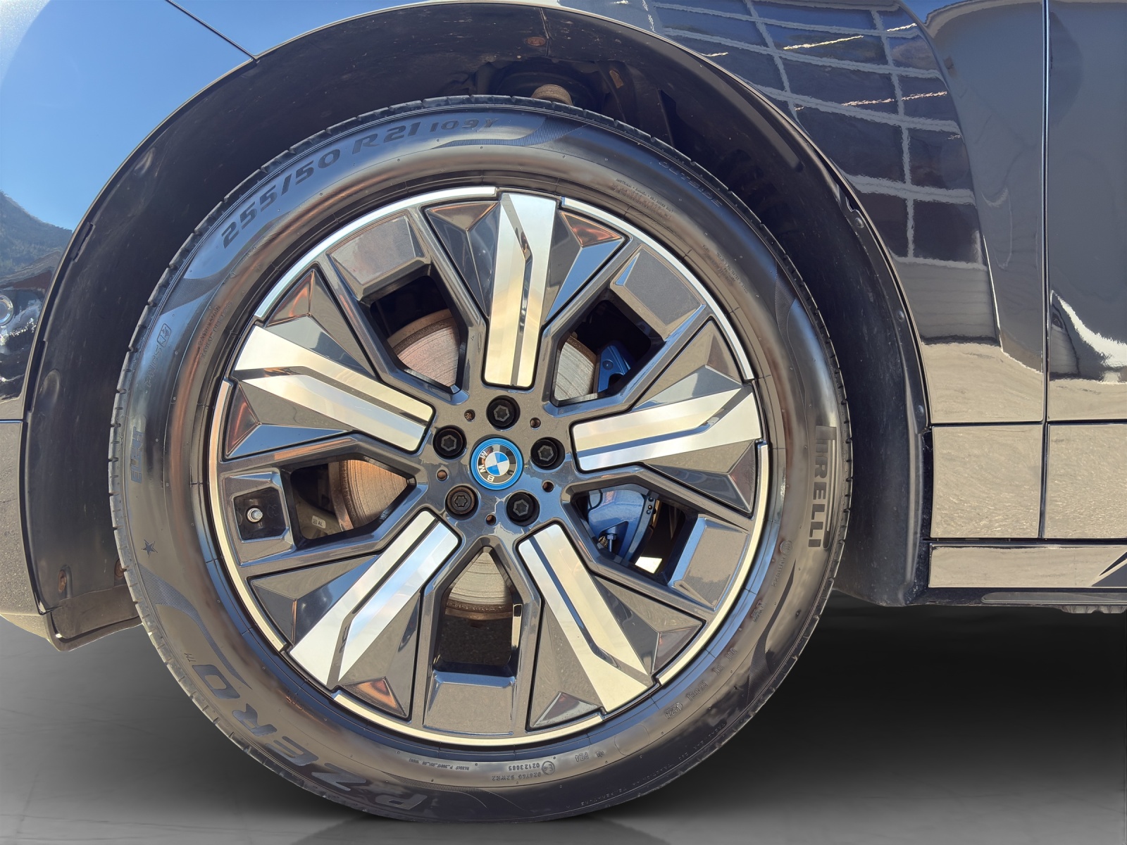 BMW iX xDrive50-image-8
