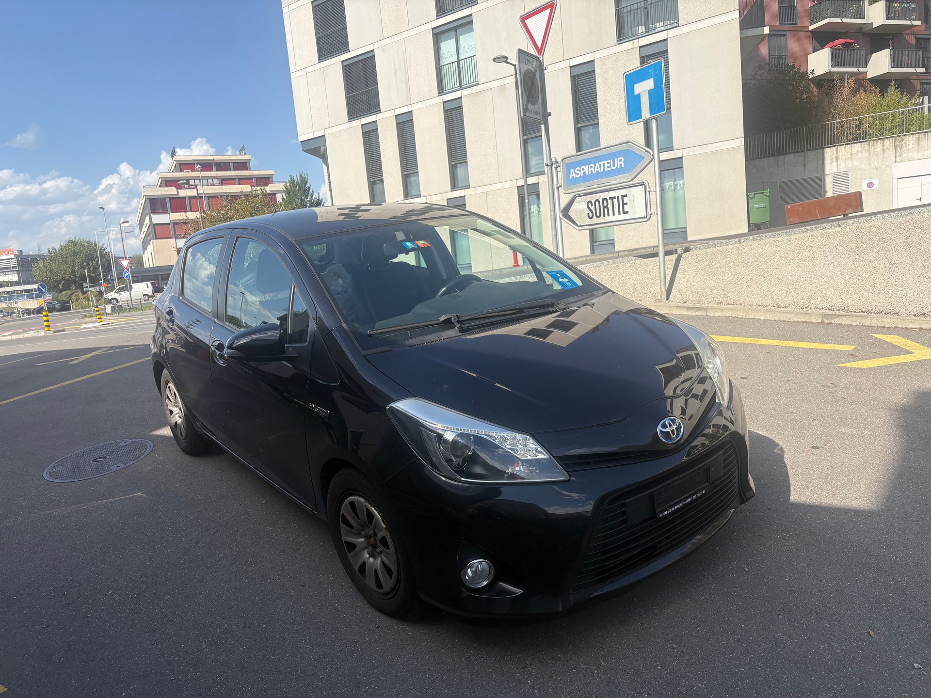 TOYOTA Yaris 1.5 VVT-i Hybrid Luna CVT