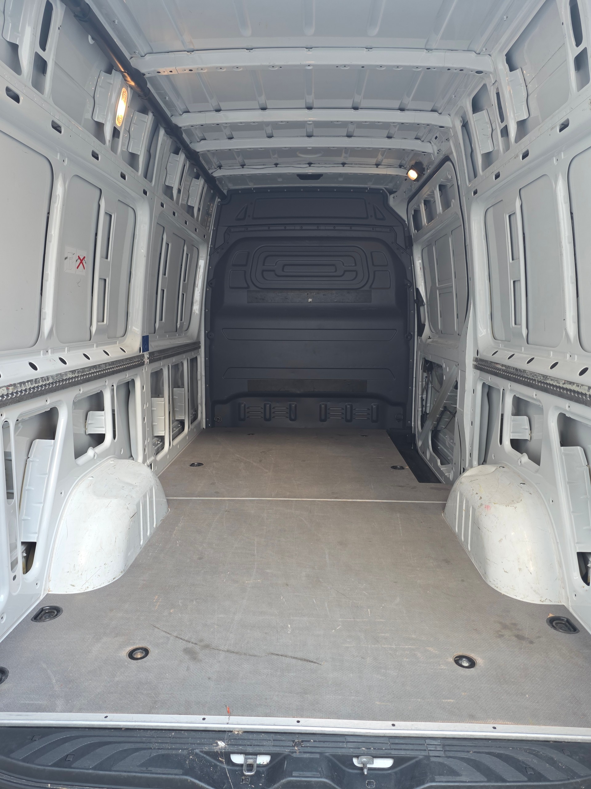 MERCEDES-BENZ Sprinter 315 CDI Kompakt-image-14