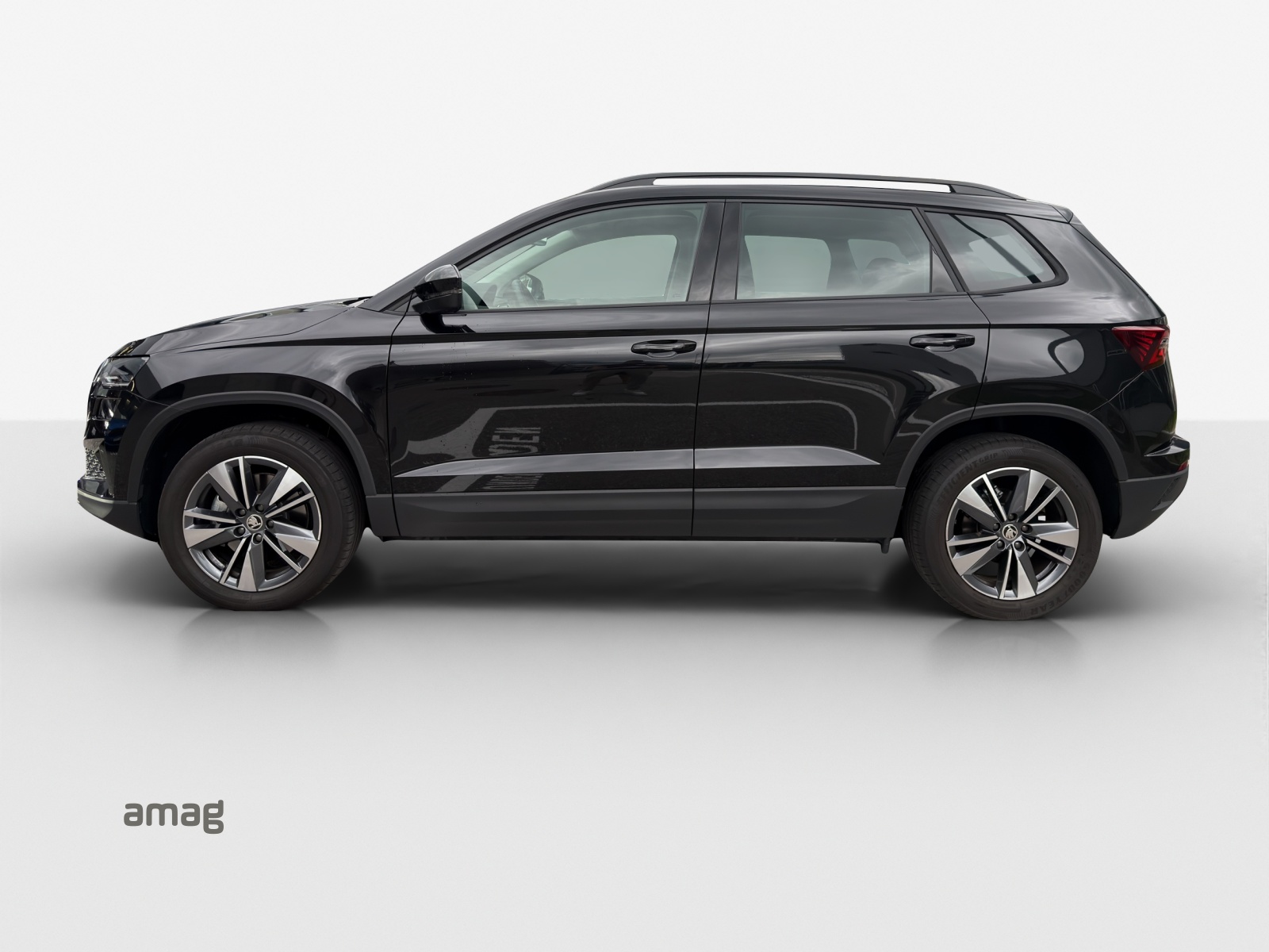 SKODA Karoq 1.5 TSI Dynamic DSG-image-1