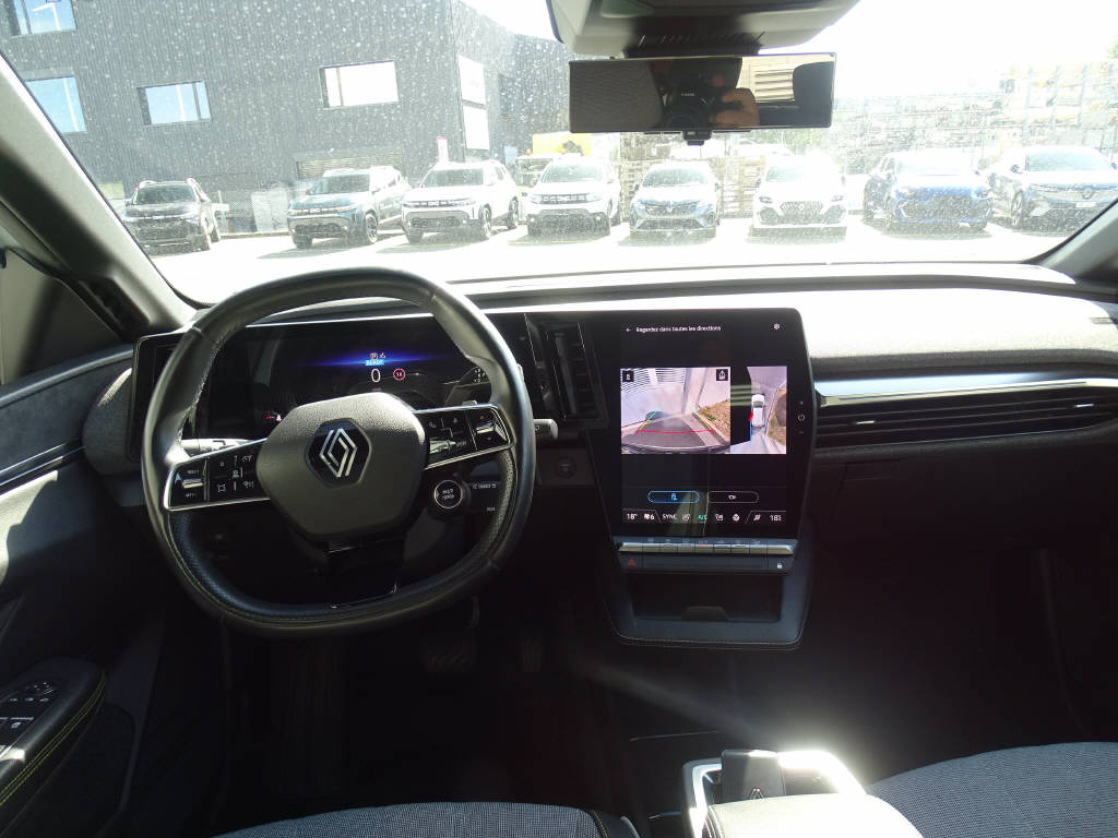 RENAULT Mégane E-Tech techno-image-7