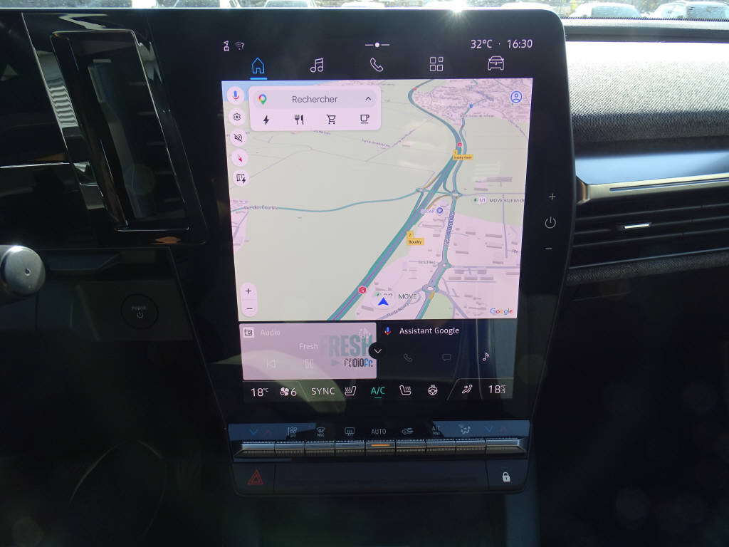 RENAULT Mégane E-Tech techno-image-9