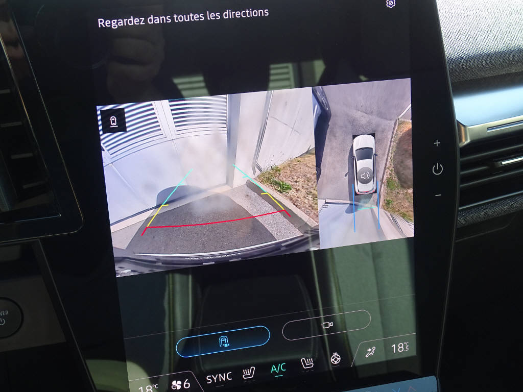 RENAULT Mégane E-Tech techno-image-10