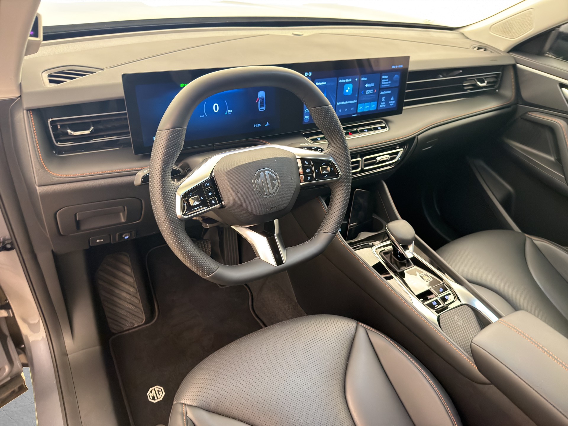 MG HS 1.5 Vti-Tech Luxury-image-12