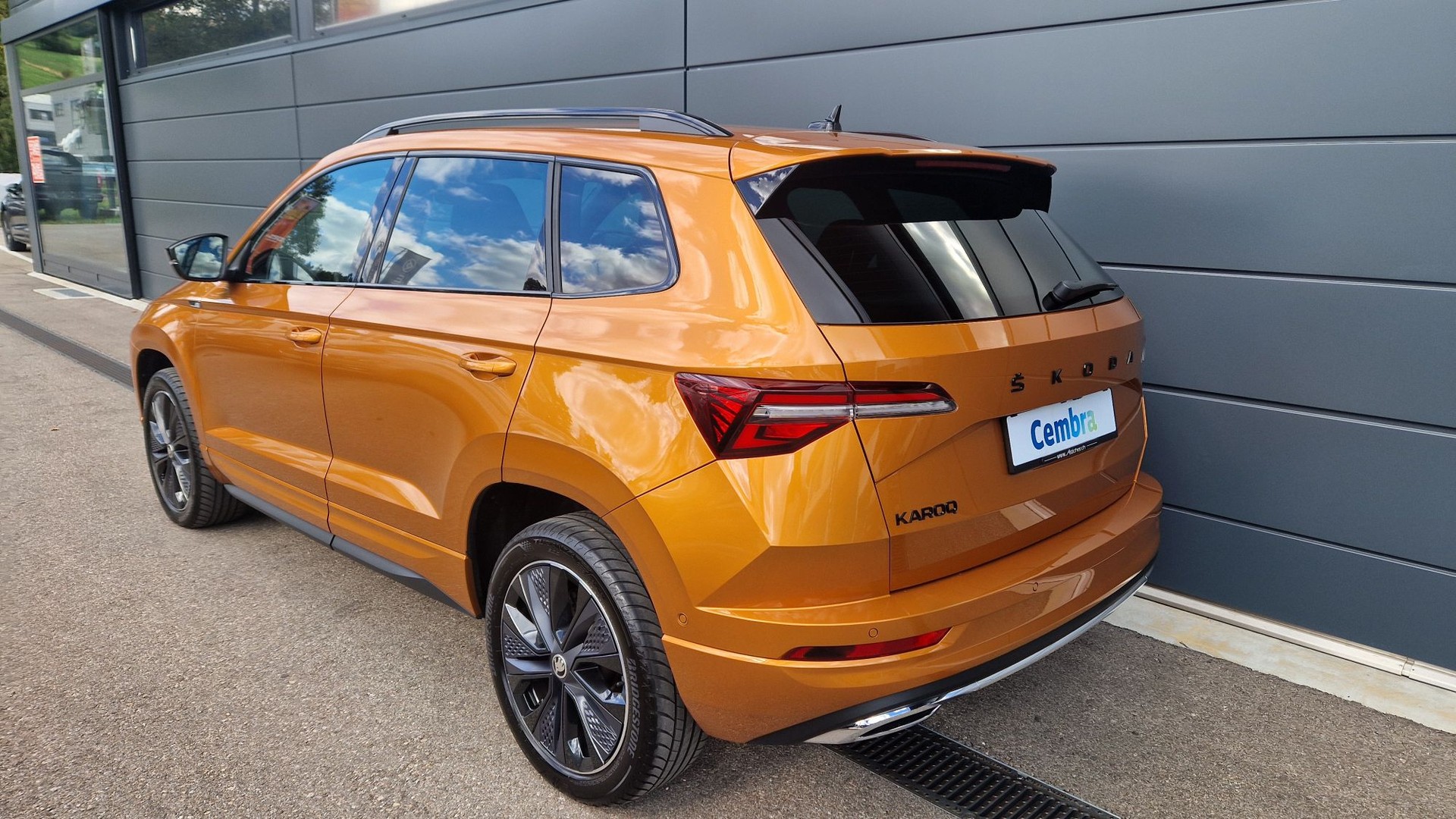 SKODA Karoq 1.5 TSI SportLine DSG-image-4