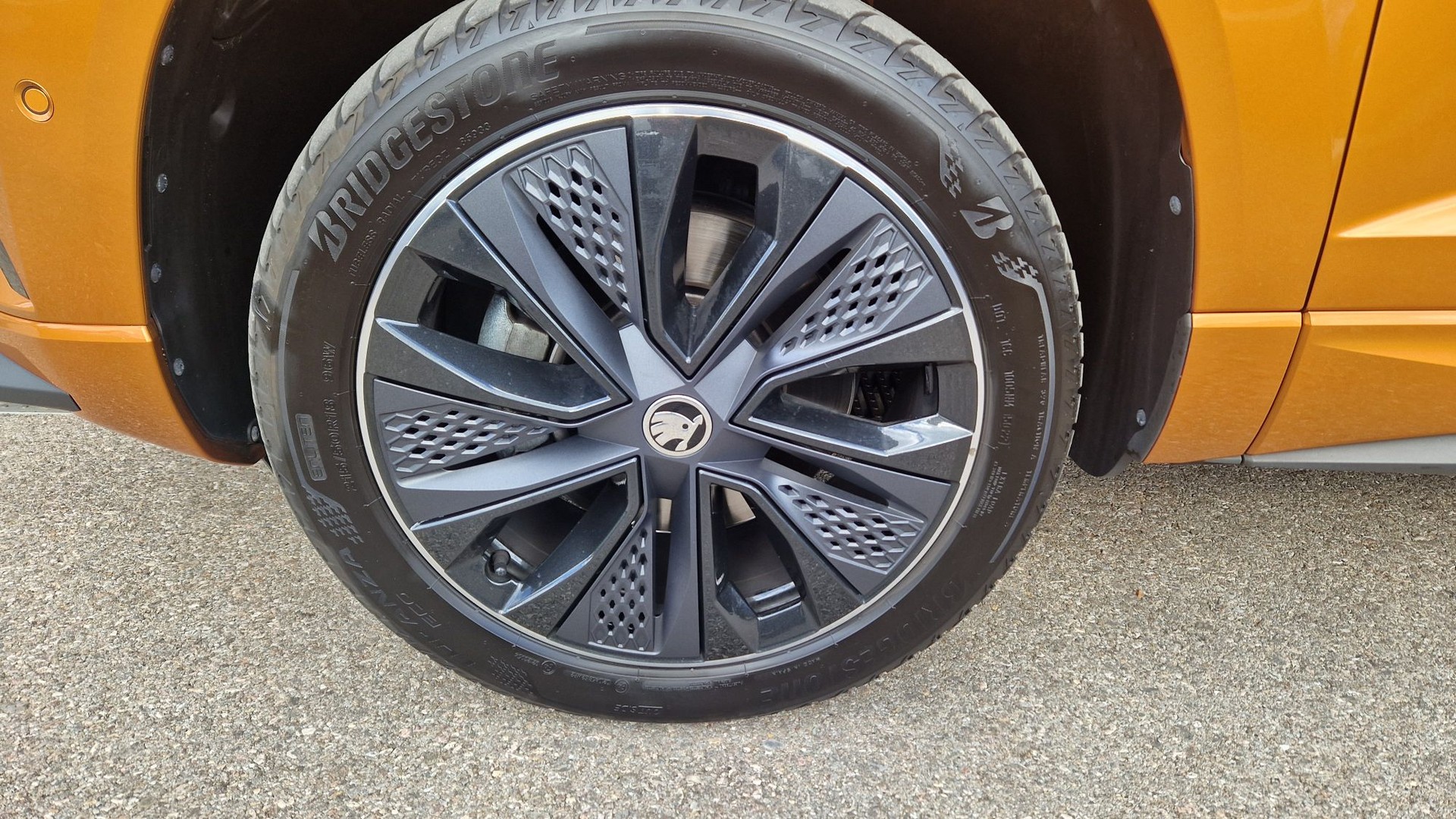 SKODA Karoq 1.5 TSI SportLine DSG-image-9