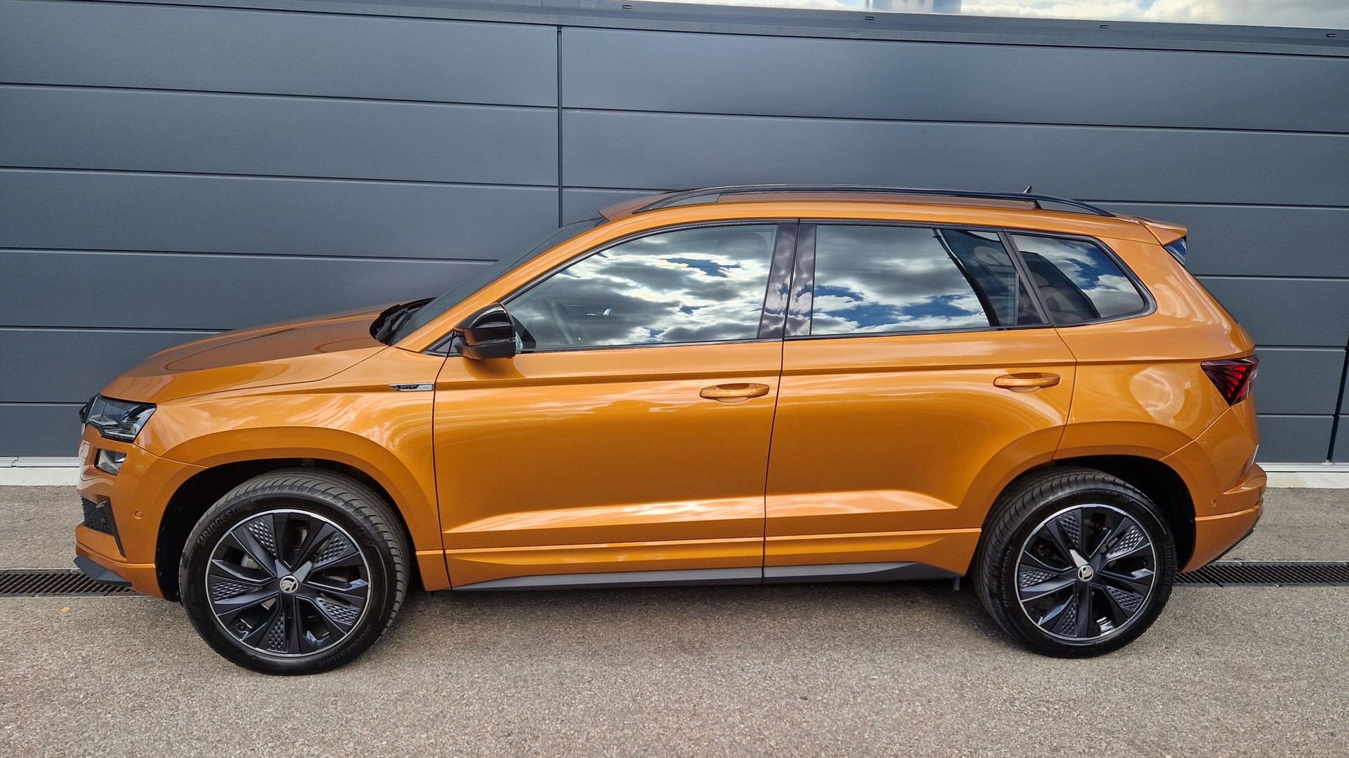 SKODA Karoq 1.5 TSI SportLine DSG-image-1