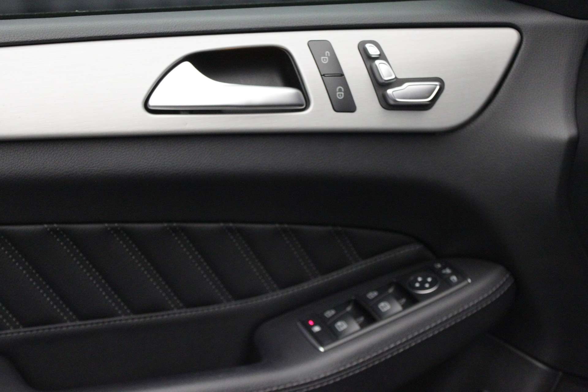 MERCEDES-BENZ GLE Coupé 350 d 4Matic 9G-Tronic **AMG-LINE**-image-20