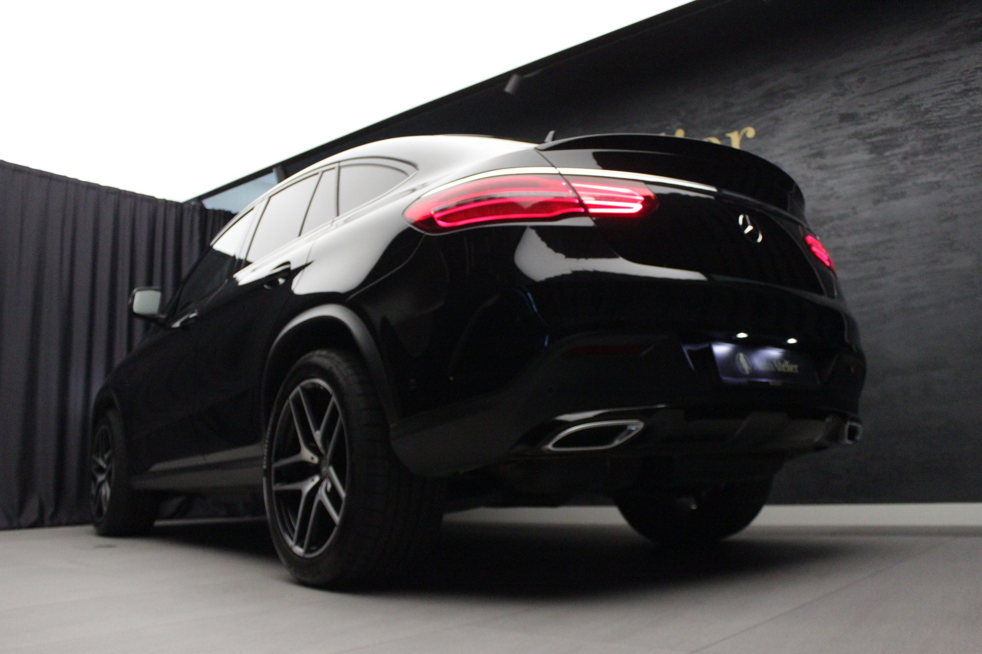 MERCEDES-BENZ GLE Coupé 350 d 4Matic 9G-Tronic **AMG-LINE**-image-13