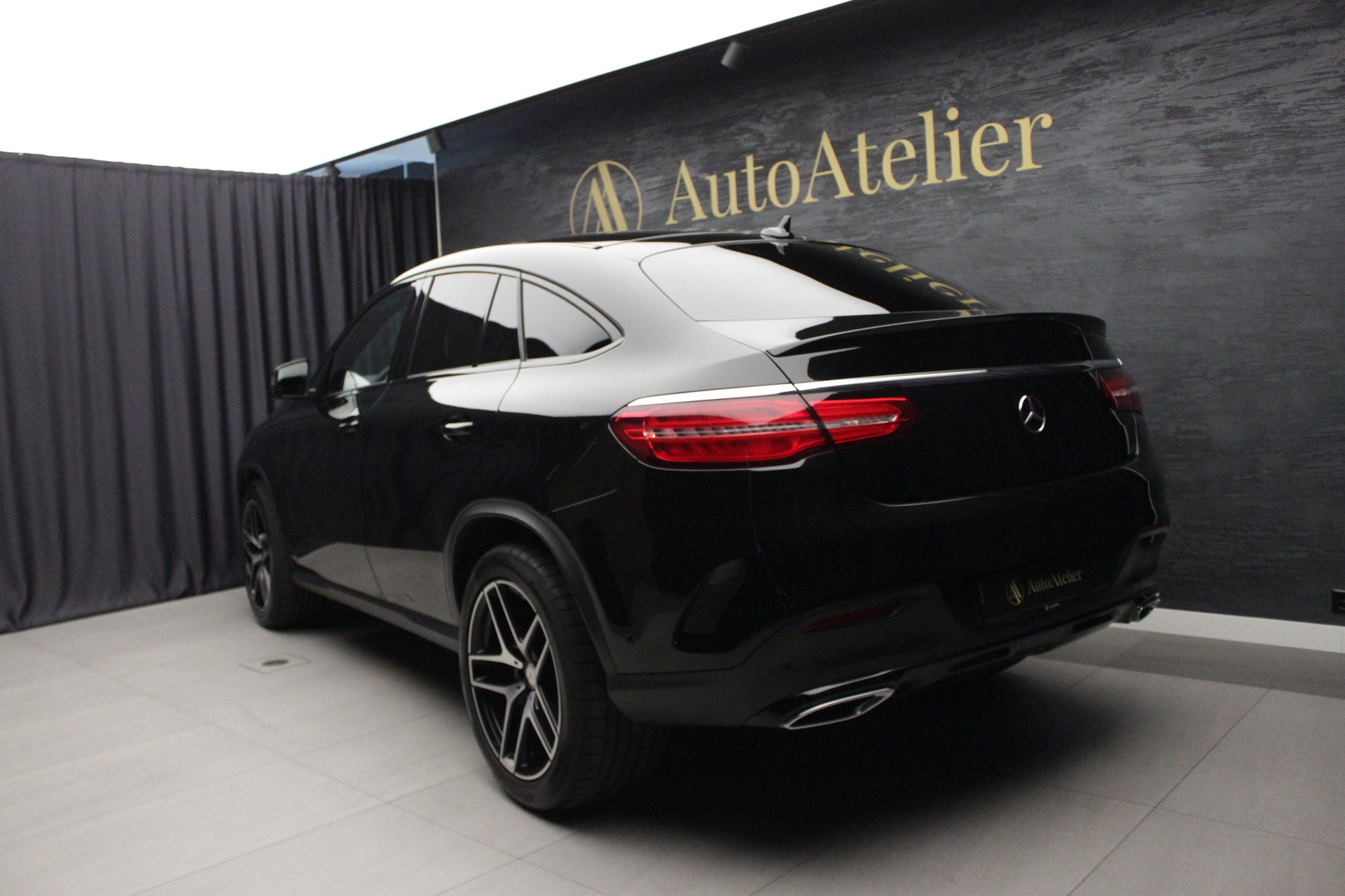MERCEDES-BENZ GLE Coupé 350 d 4Matic 9G-Tronic **AMG-LINE**-image-11