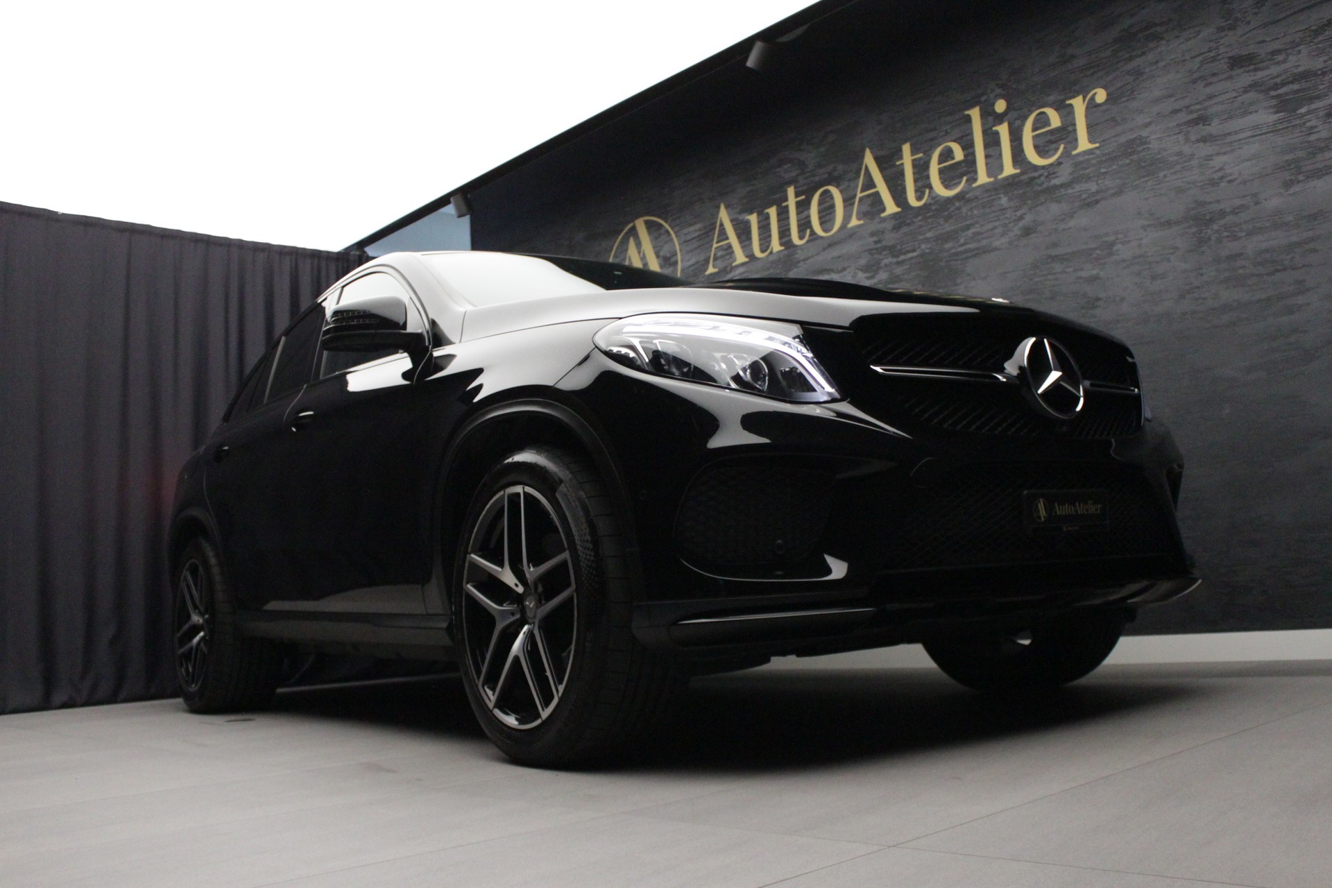 MERCEDES-BENZ GLE Coupé 350 d 4Matic 9G-Tronic **AMG-LINE**-image-4