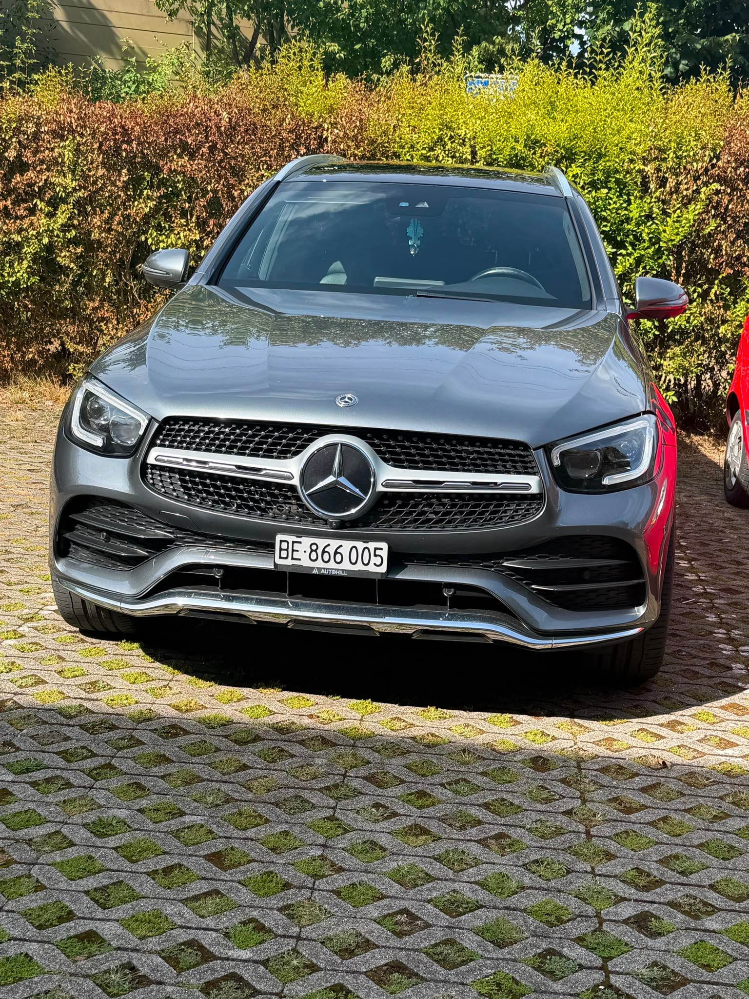 MERCEDES-BENZ GLC 300 AMG Line 4Matic 9G-Tronic — slika 1